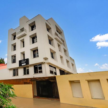 Super Collection O Ashram Road Near Sardar Bridge Formerly Hotel Apple Inn Ahmedabad Exterior foto