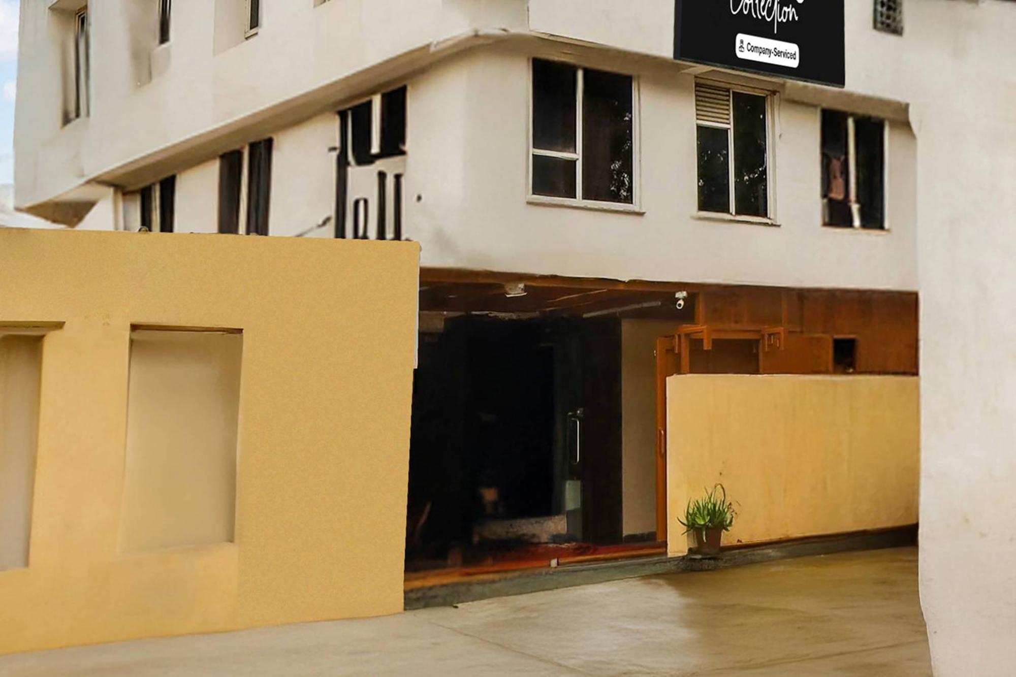 Super Collection O Ashram Road Near Sardar Bridge Formerly Hotel Apple Inn Ahmedabad Exterior foto