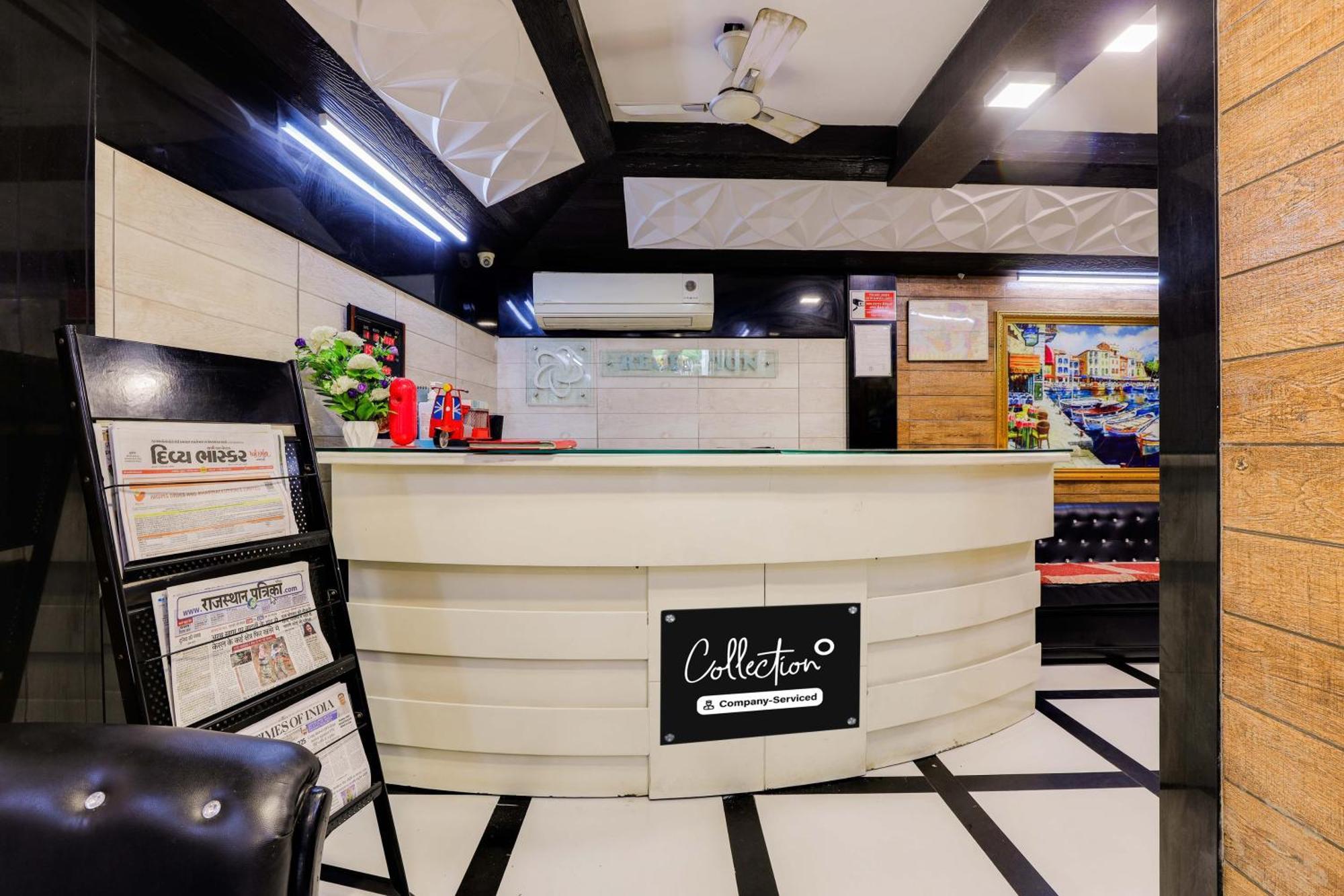 Super Collection O Ashram Road Near Sardar Bridge Formerly Hotel Apple Inn Ahmedabad Exterior foto
