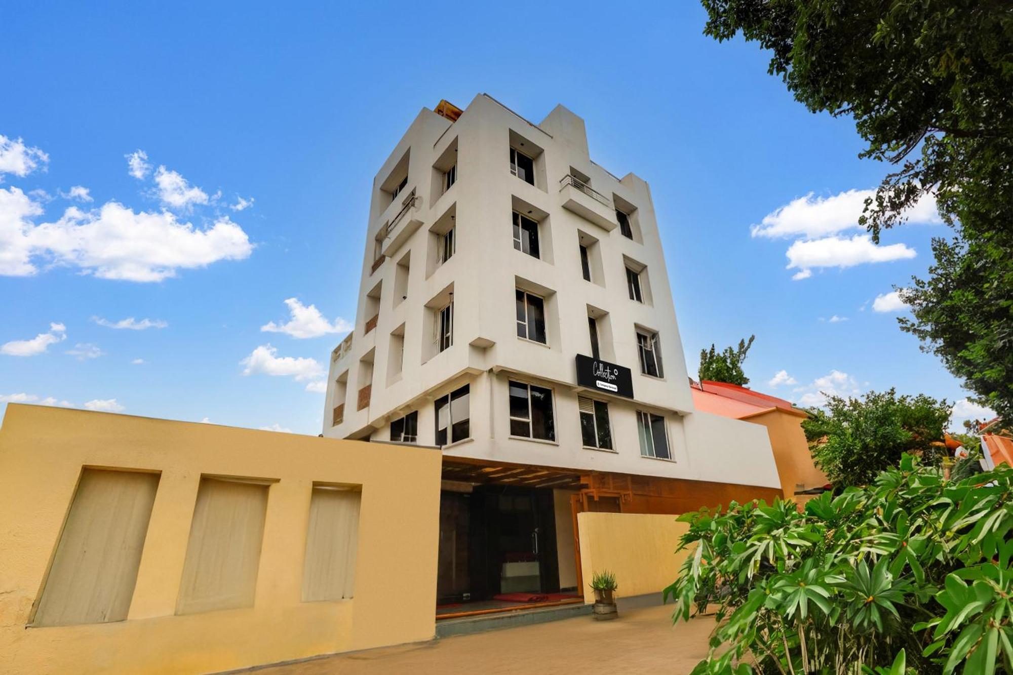 Super Collection O Ashram Road Near Sardar Bridge Formerly Hotel Apple Inn Ahmedabad Exterior foto